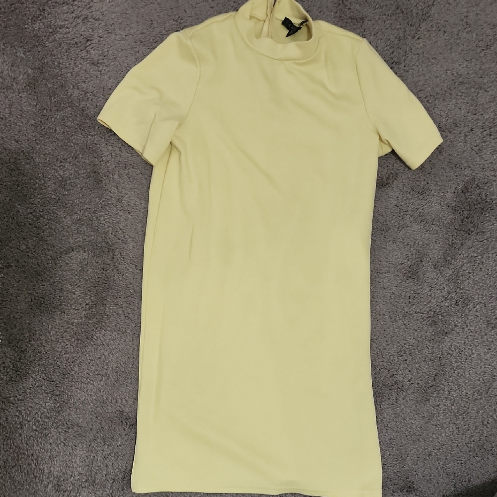 Amisu Yellow Short Sleeve Dress | Size 4